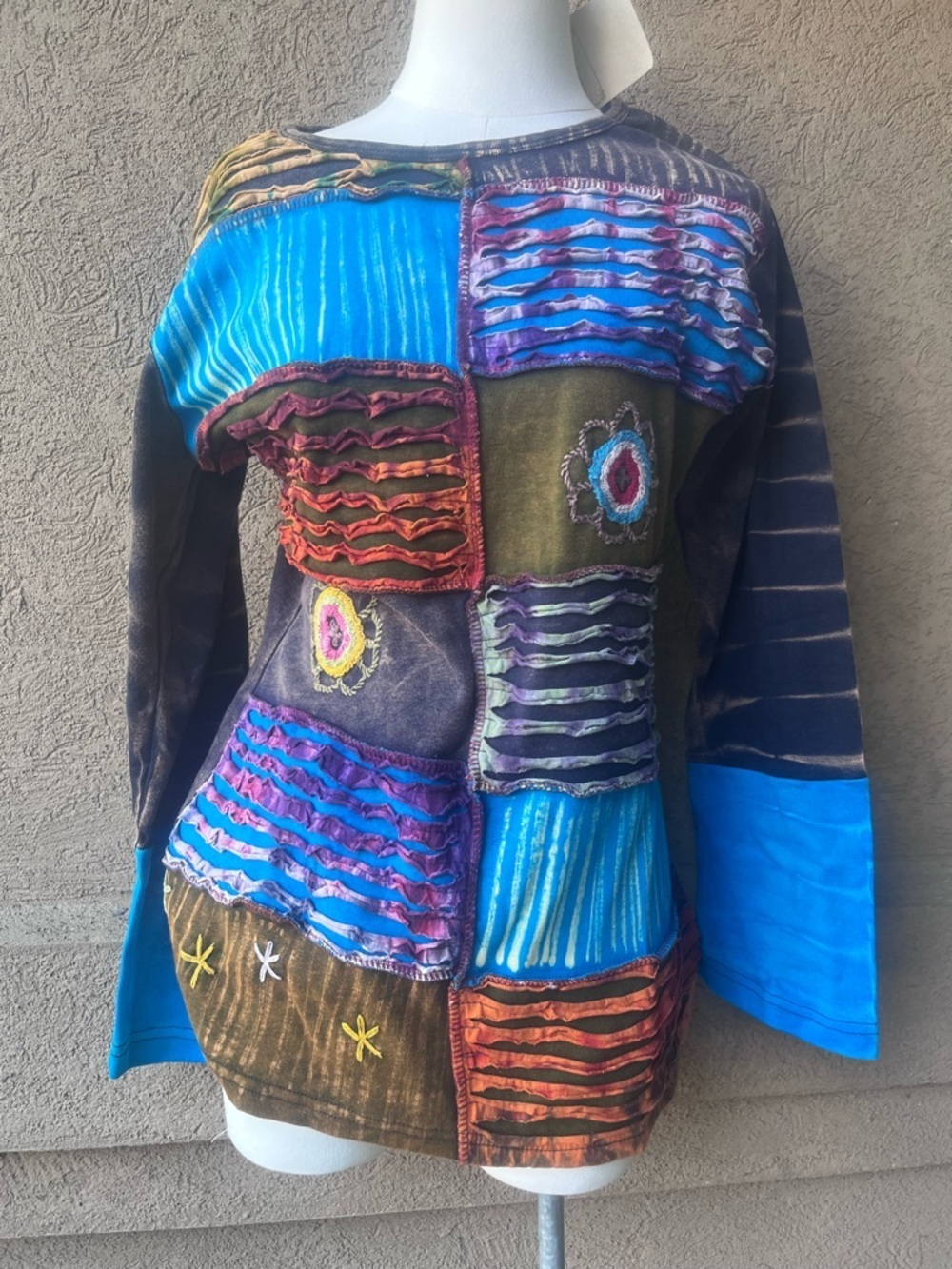 The collection Royal Patchwork Pattern Long-Sleeve Blouse - Blue Multi - Picture 2 of 5